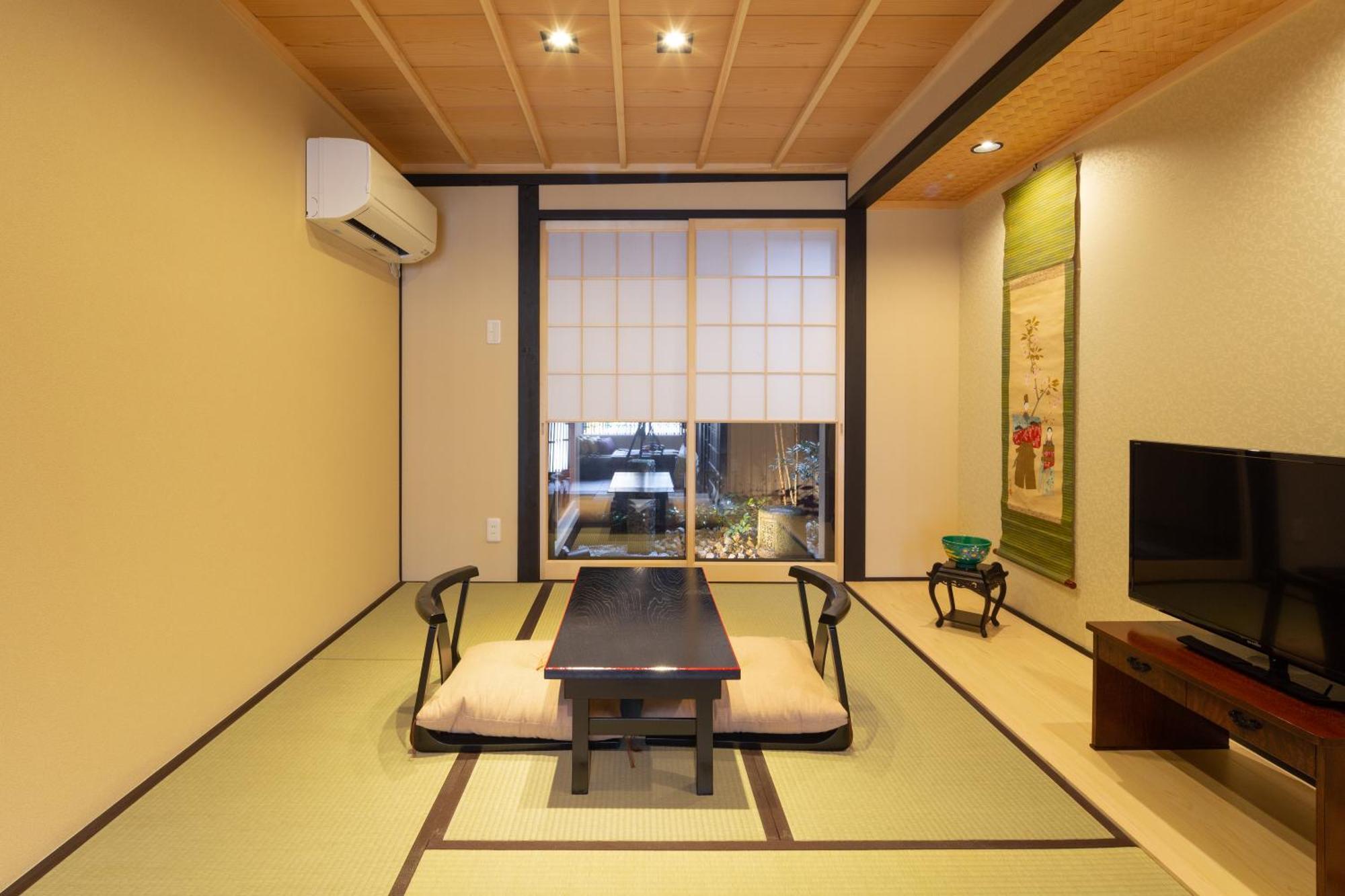 Villa 安吉居 百年町屋 近京都站 地暖 半露天浴缸 日式庭院 公交站2分 五条地铁站8分 双卫生间 双淋浴 Kyōto